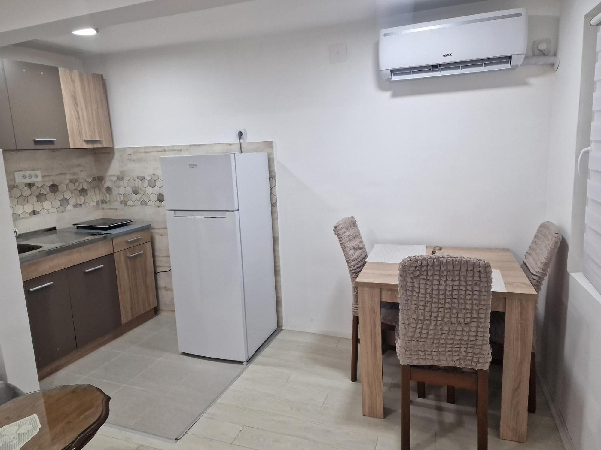 Zed Apartmani Leskovac เลสโควัซ ภายนอก รูปภาพ