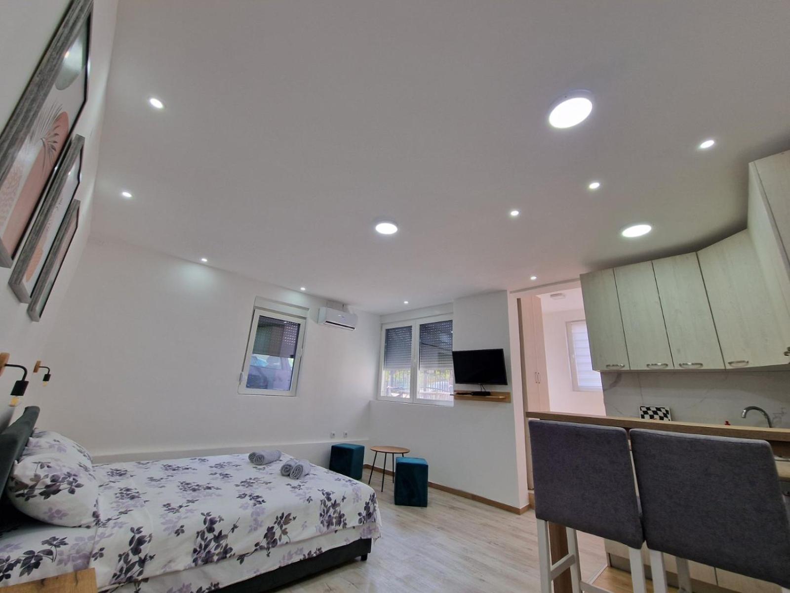 Zed Apartmani Leskovac เลสโควัซ ภายนอก รูปภาพ